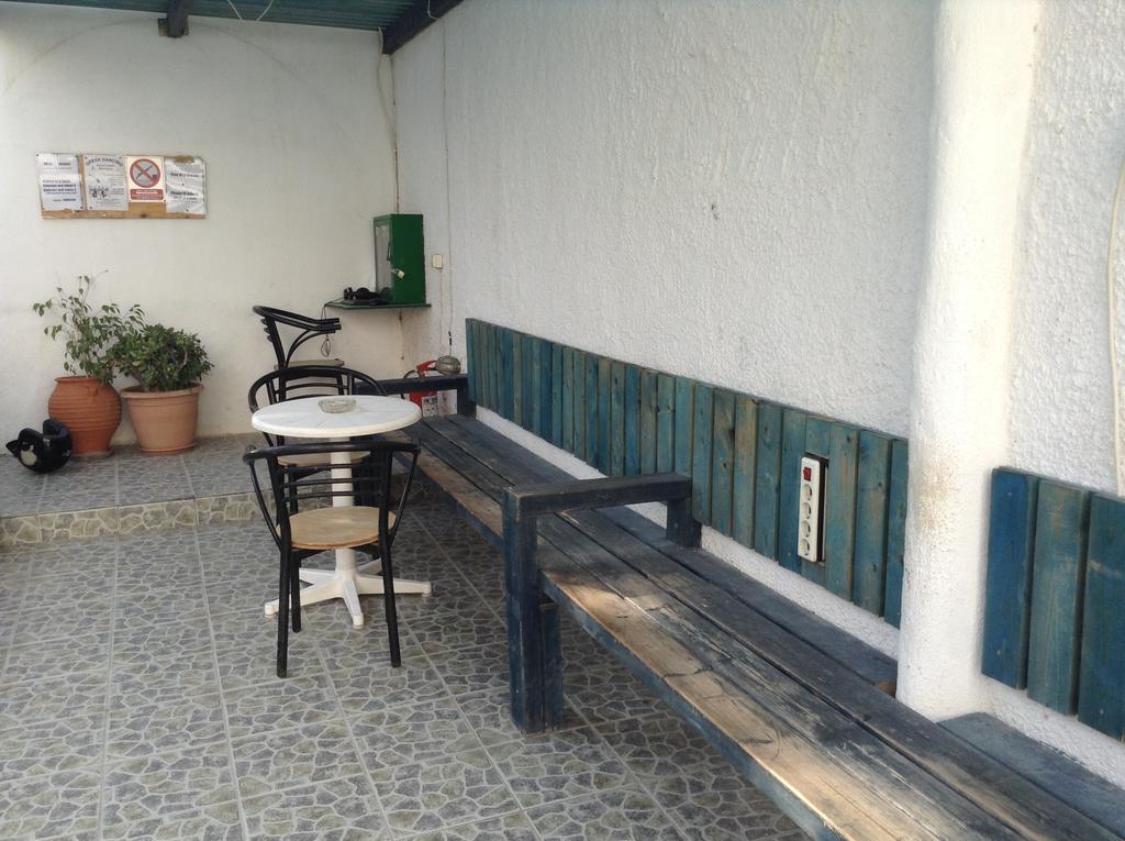 Rooms To Let Katerina & John'S Perissa  Exterior photo